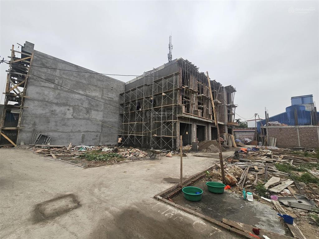 Siêu phẩm lô đẹp nhất 41m2 ngang 4m. cạnh ngã tư đèn đỏ quỳnh cư  hùng vương. giá f0 chỉ 1.05 tỷ