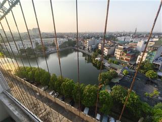 Chính chủ cho thuê căn hộ 2 phòng ngủ view hồ