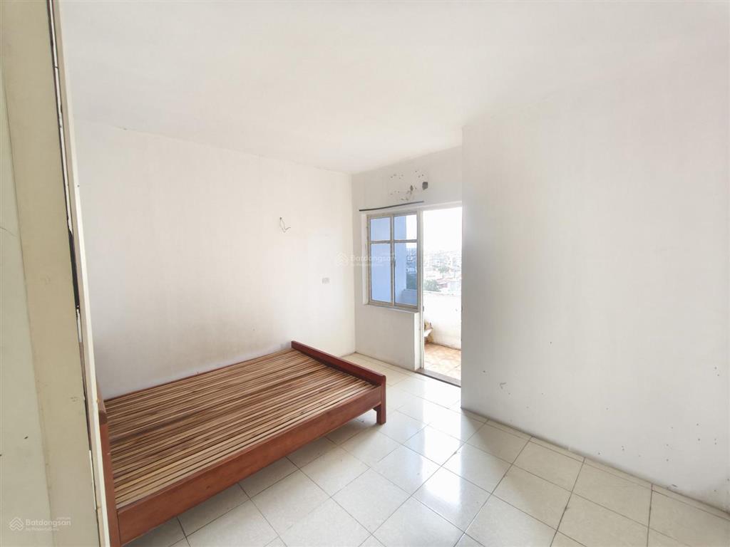 Chính chủ cho thuê căn hộ 2 phòng ngủ view hồ