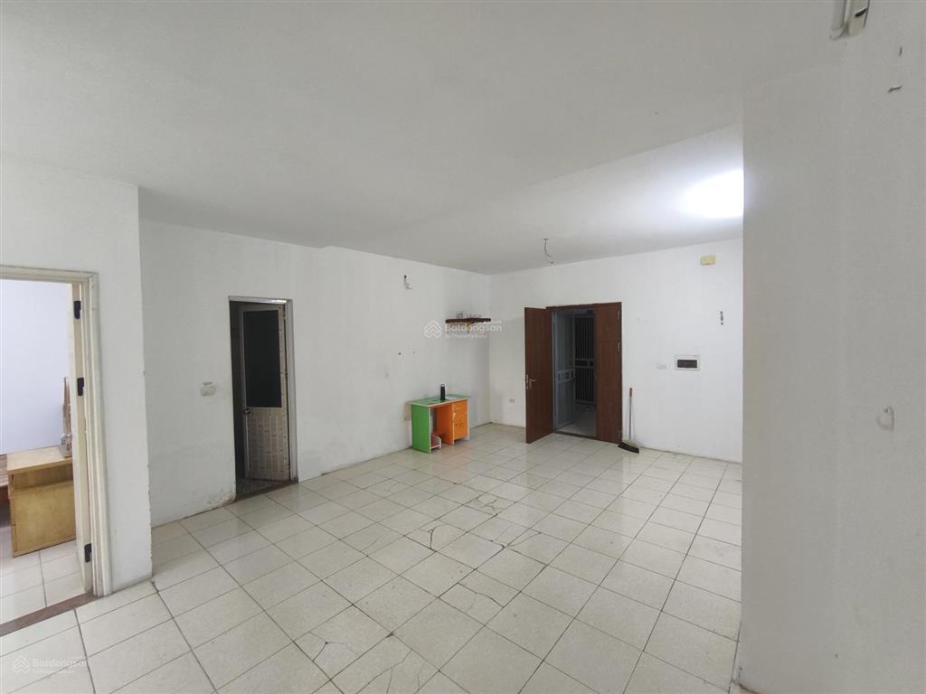 Chính chủ cho thuê căn hộ 2 phòng ngủ view hồ