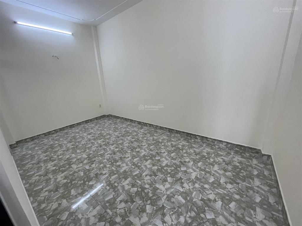 Hẻm xe tải né thông phú thọ hòa  gần nguyễn sơn  trung tâm tân phú