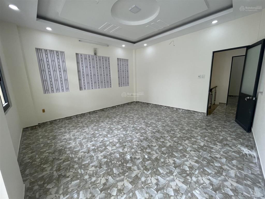 Hẻm xe tải né thông phú thọ hòa  gần nguyễn sơn  trung tâm tân phú