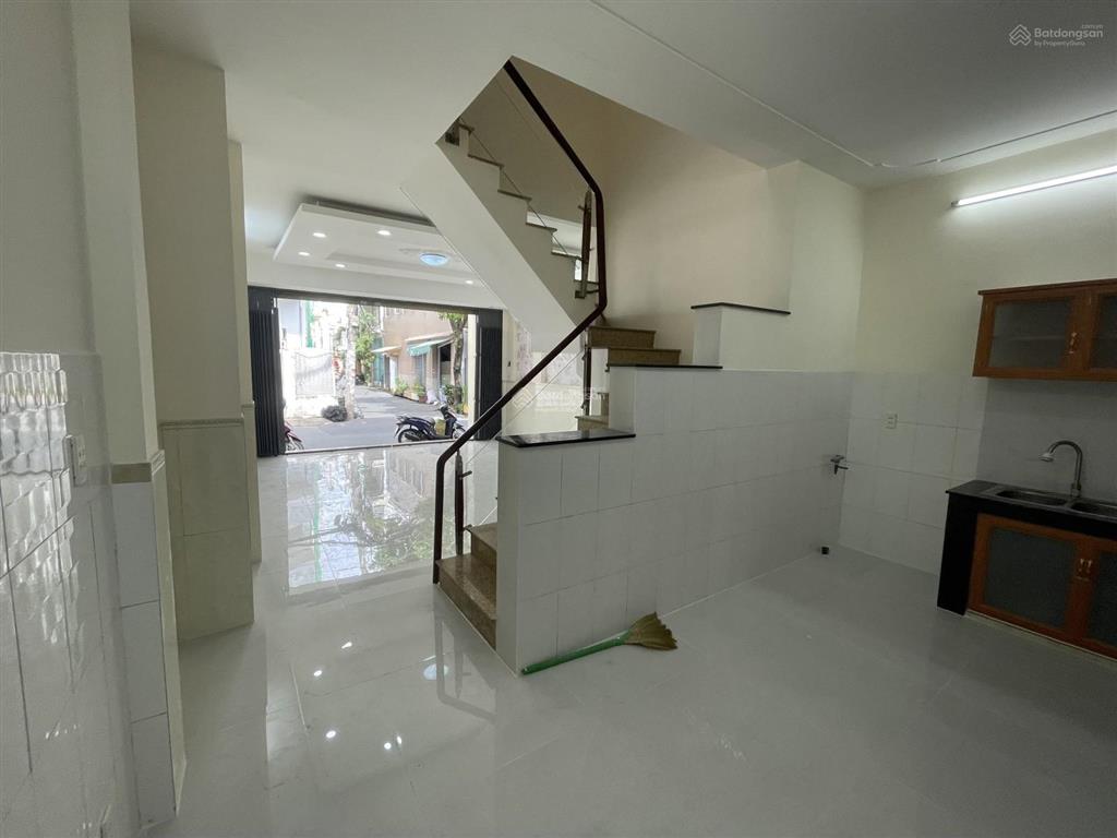 Hẻm xe tải né thông phú thọ hòa  gần nguyễn sơn  trung tâm tân phú