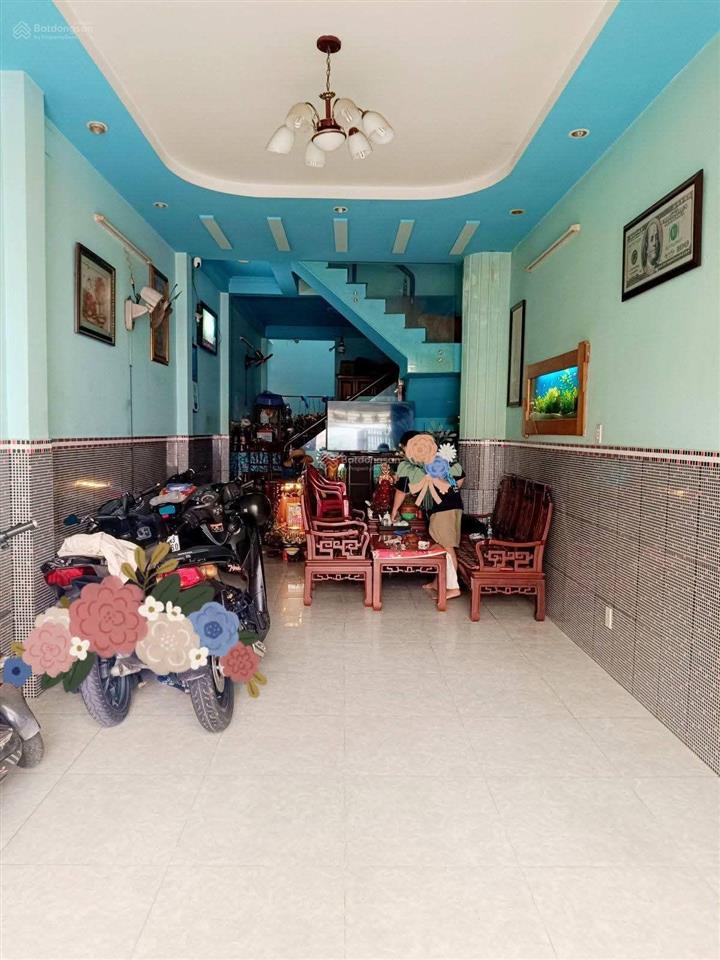 Bán nhà 3 tầng mặt tiền cách mạng, tân thành, tân phú  61m2 x 2 tầng vuông a4  chỉ 9.999t