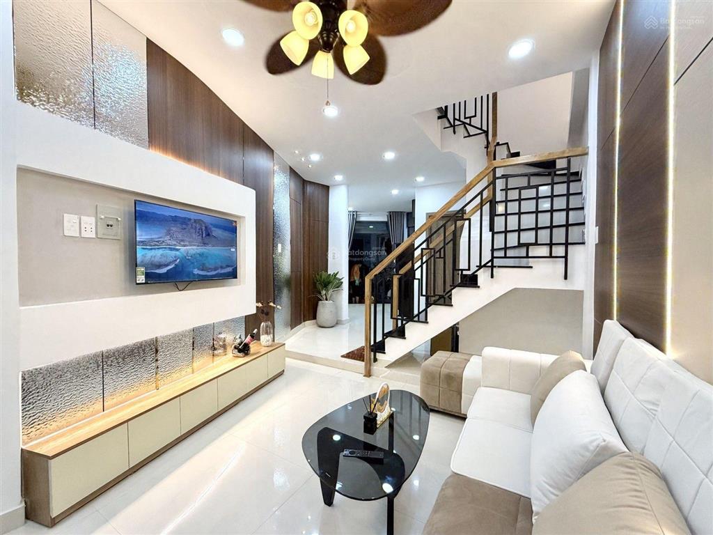 Bán nhà hoàng hoa thám, p5, bình thạnh  hẻm ô tô thông 46m2  mới đẹp full nội thất  chỉ 6.25 tl