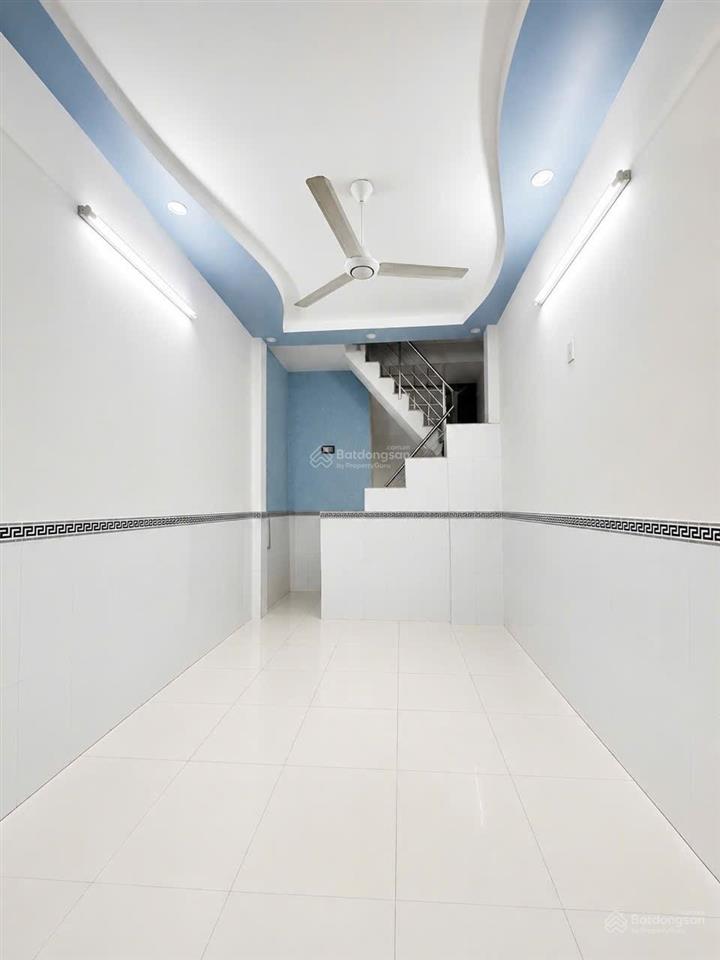 Giảm sốc 240tr  nhà 3 tầng hxh thông trần quang cơ  40m2  nở hậu tài lộc  chỉ 4.54 tỷ