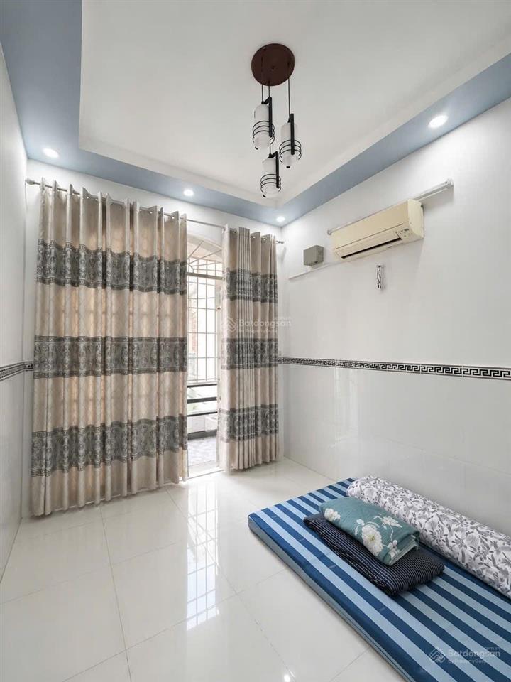 Giảm sốc 240tr  nhà 3 tầng hxh thông trần quang cơ  40m2  nở hậu tài lộc  chỉ 4.54 tỷ