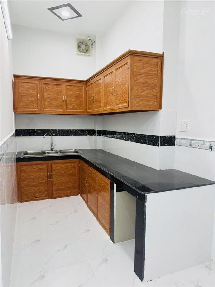 Nhà đẹp kênh tân hoá hẻm dân trí không quy hoạch ở ngay đón lộc chỉ 6 tỷ