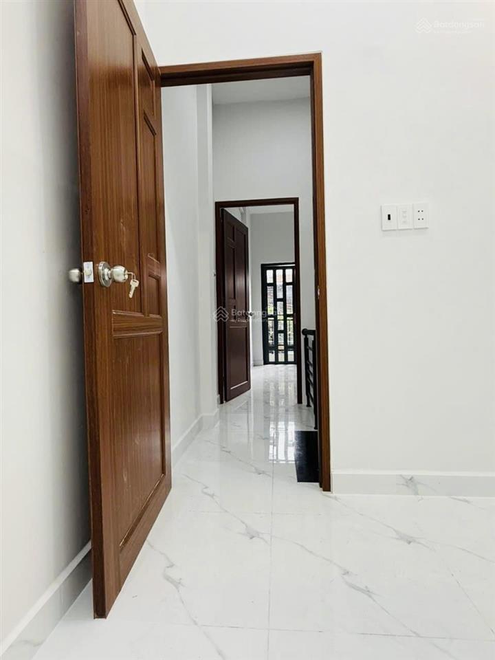 Nhà đẹp kênh tân hoá hẻm dân trí không quy hoạch ở ngay đón lộc chỉ 6 tỷ