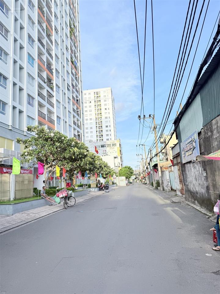 Lũy bán bích hẻm xe hơi vào nhà khu phân lô dân trí cao 76m 2 mặt tiền xây lửng 3 lầu st chỉ 7.3tỷ