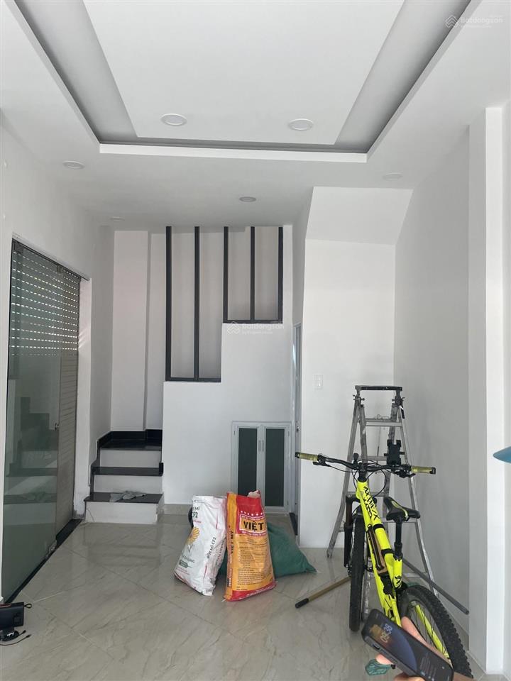 Mặt tiền vườn lài căn góc 2 mặt thoáng vỉa hè 3m kinh doanh sầm uất 3 tầng chỉ 6.3 tỷ