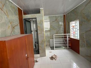 Bán nhà 3 tầng trường sơn, quận 10  2 phòng ngủ, 3wc  hẻm 3m  sổ hồng riêng  chỉ 2.7 tỷ tl