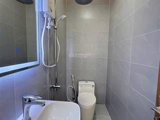 Nhà đẹp tân phú sát đầm sen, 2 tầng 3pn, hxh đỗ cửa, tặng full nội thất, chỉ 6.399 tỷ