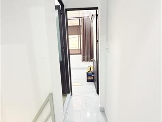 Nhà tân bình giáp quận 10  hẻm đẹp, 2 tầng kiên cố, 2pn 2wc, nở hậu tài lộc, sổ sẵn, giá tốt