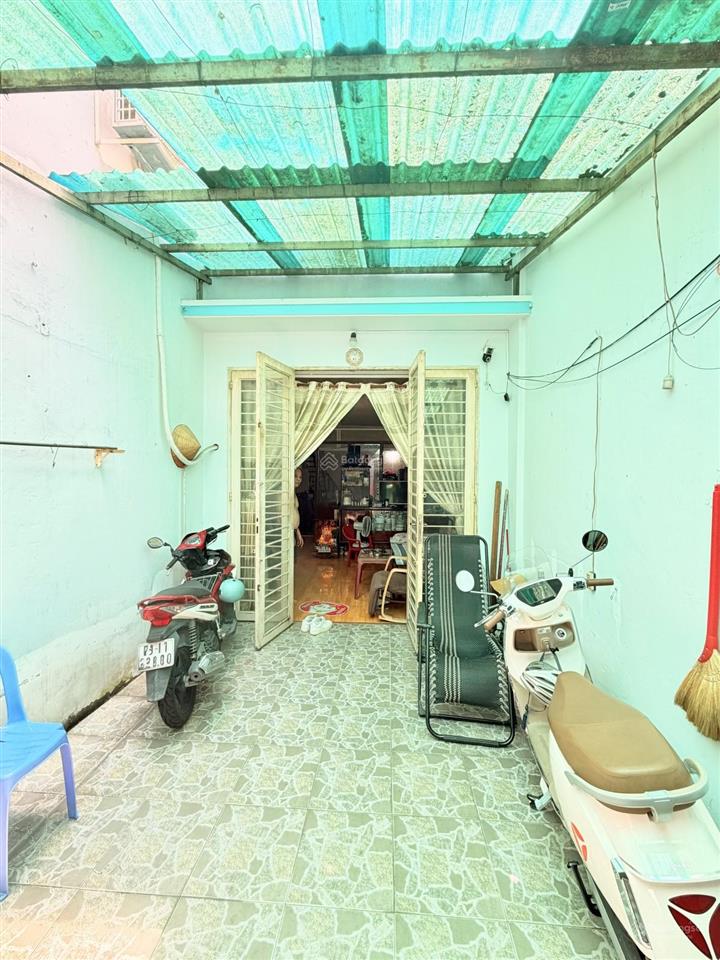 Bàu cát vip  hxh ô tô đậu cửa  56m² nở hậu hoàn công đủ  đang thuê 13tr/th  chỉ 6.6 tỷ tl