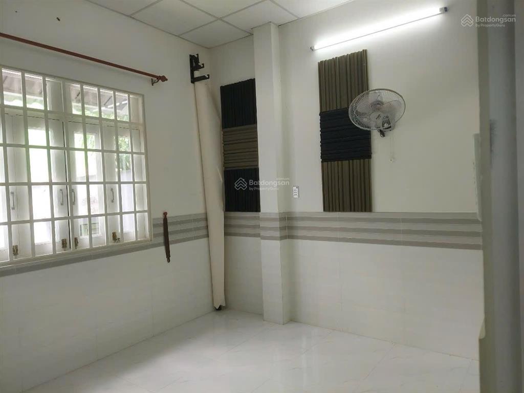 Lạc long quân p10 tân bình  nhà nở hậu đẹp 56m², 2 tầng, hoàn công đủ, chỉ 5.2 tỷ tl