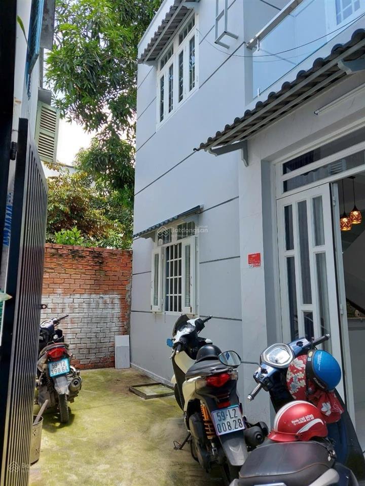 Lạc long quân p10 tân bình  nhà nở hậu đẹp 56m², 2 tầng, hoàn công đủ, chỉ 5.2 tỷ tl