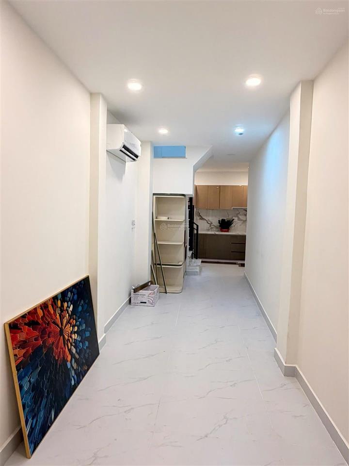 Cạnh mặt tiền nguyễn văn trỗi phú nhuận giáp quận 3 gần sân bay, 35m2 2 tầng, nở hậu hoàn công đủ