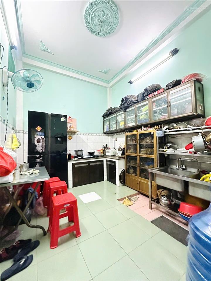 Giảm sốc 1.5 tỷ! nhà quận 11 hẻm thông sát mặt tiền 63m², 3 tầng, 6pn, vừa ở vừa cho thuê