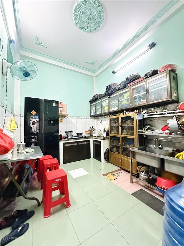 Giảm sốc 1.5 tỷ! nhà quận 11 hẻm thông sát mặt tiền 63m², 3 tầng, 6pn, vừa ở vừa cho thuê