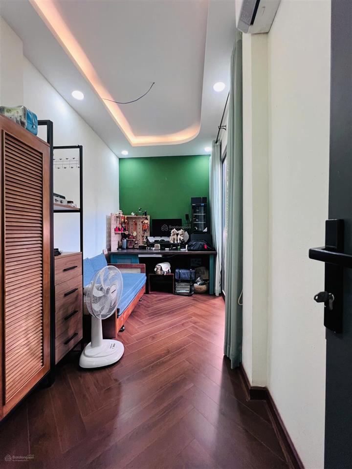 Nhà đẹp 2 tầng xô viết nghệ tĩnh  hàng xanh, ô tô đỗ cửa, 36m², hoàn công đủ, chỉ 5.99 tỷ