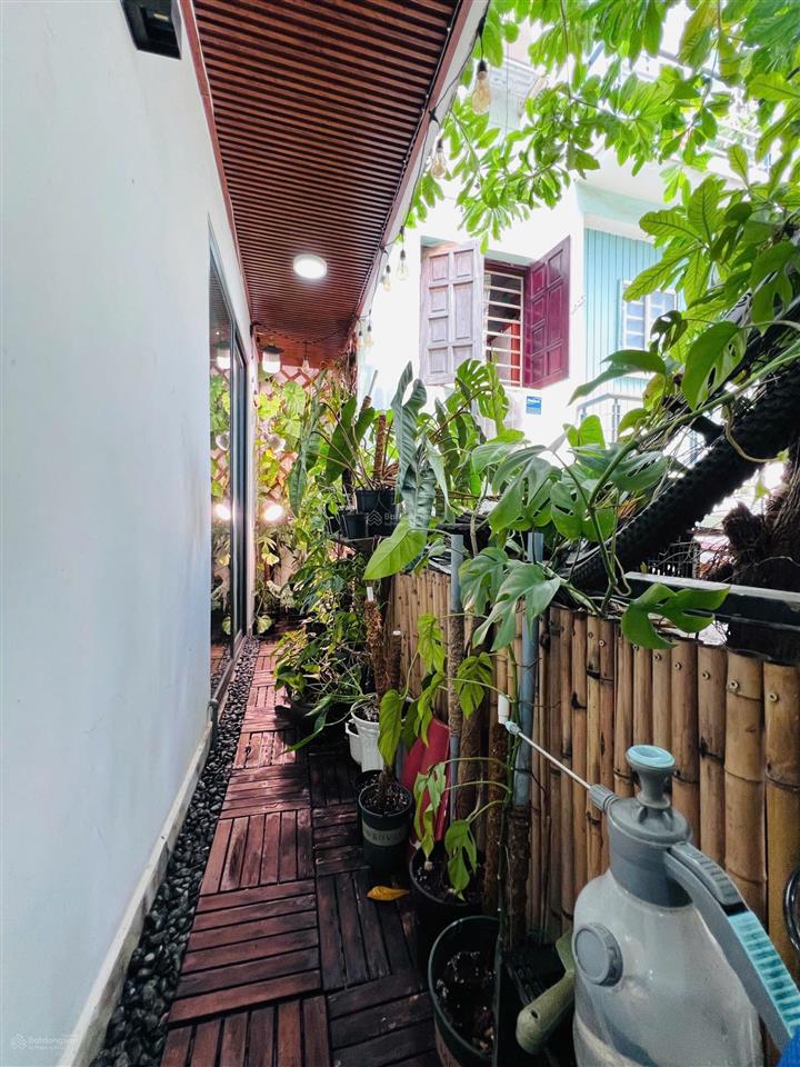 Nhà đẹp 2 tầng xô viết nghệ tĩnh  hàng xanh, ô tô đỗ cửa, 36m², hoàn công đủ, chỉ 5.99 tỷ