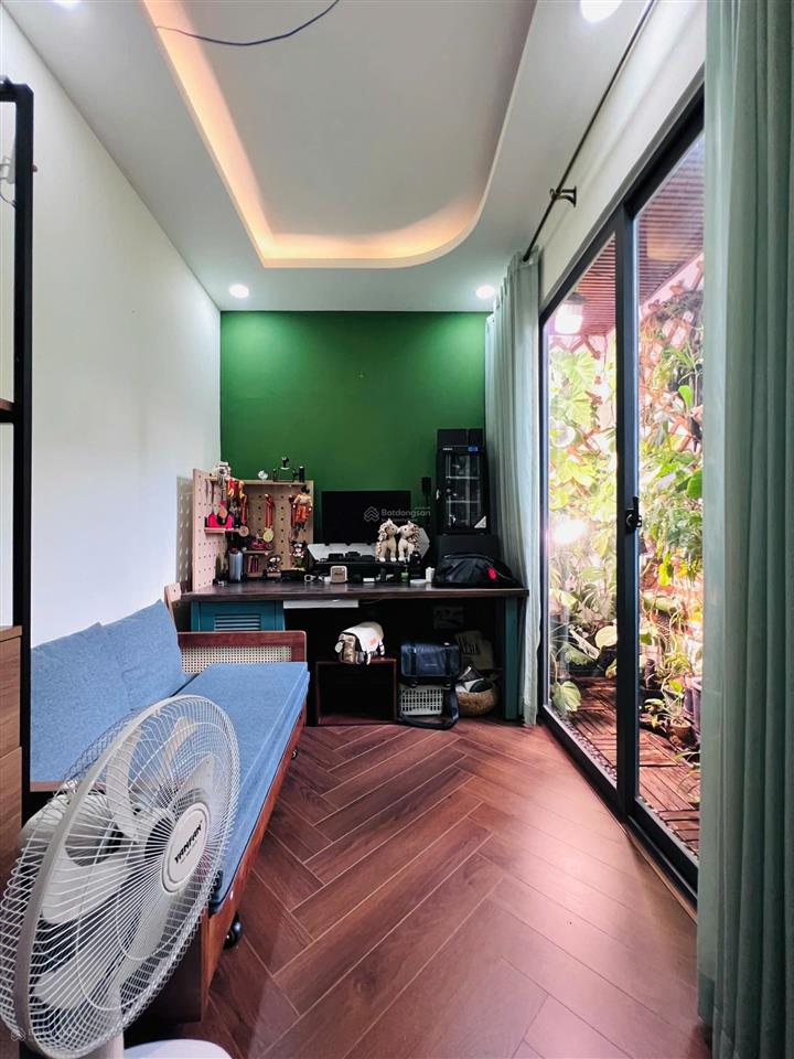 Nhà đẹp 2 tầng xô viết nghệ tĩnh  hàng xanh, ô tô đỗ cửa, 36m², hoàn công đủ, chỉ 5.99 tỷ