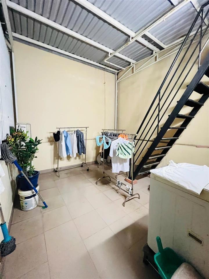 Nhà 3 tầng btct 51m2 lý thánh tông, tân phú  3pn, gần đầm sen, hẻm ba gác, chỉ 4.9 tỷ tl