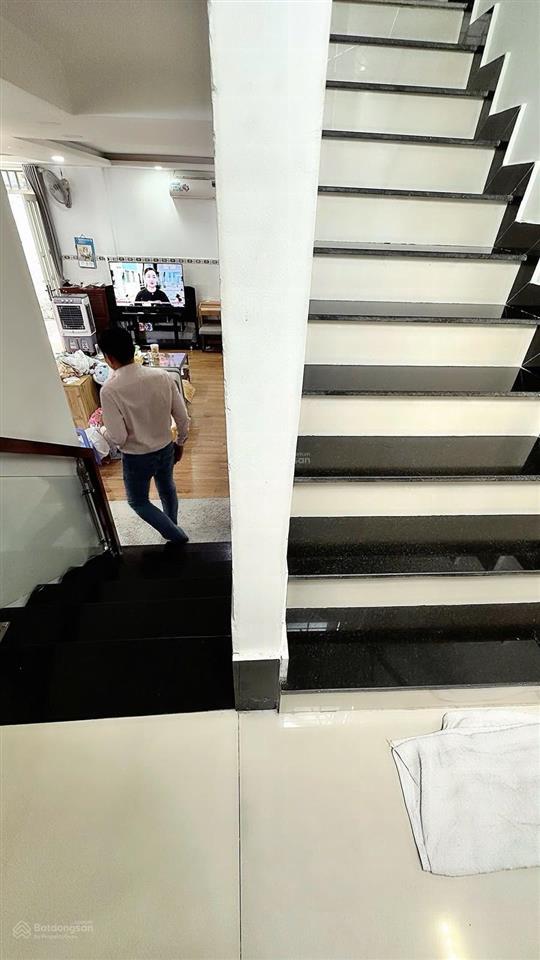 Đặng minh trứ p10 tân bình | 70m ngang 9m | có thể tách 2 căn | nhà 2 tầng | chỉ 6.9 tỷ tl