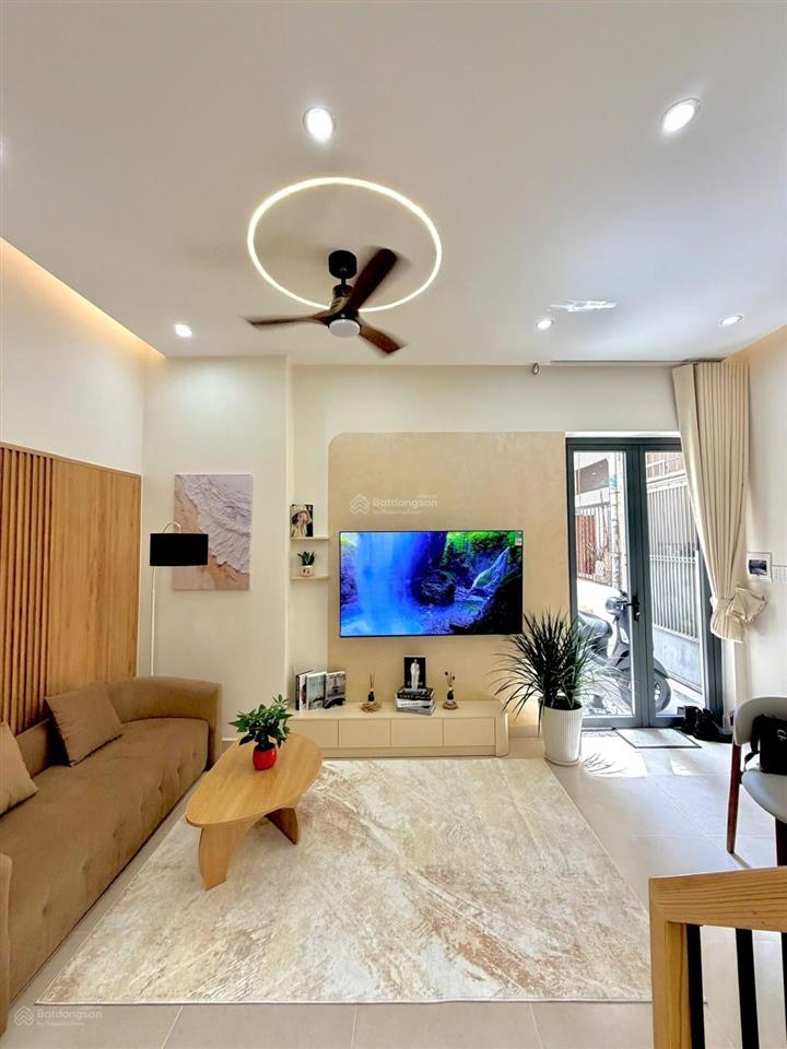 Tân bình 40m xe hơi tránh, đỗ cổng 3pn full nội thất ngay chợ bùi thế mỹ 6.39 tỷ