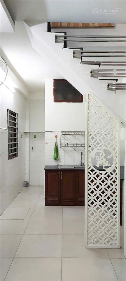 Tân phú sát nguyễn sơn  nhà 2 tầng 22m  hẻm 3m sát mt  2pn  sổ vuông  chỉ 2.8 tỷ