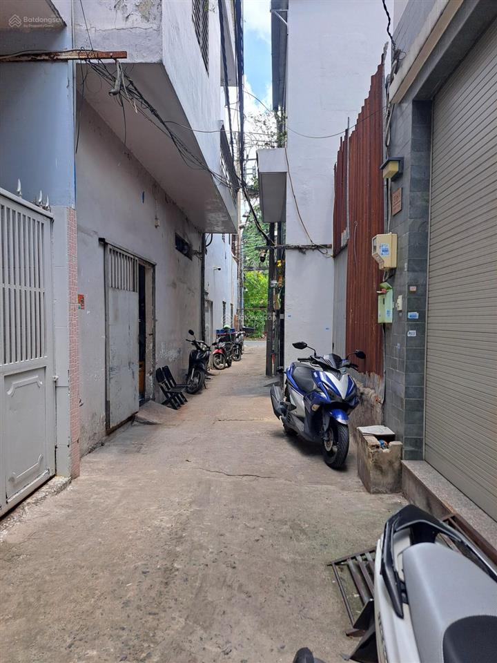 Tân phú sát nguyễn sơn  nhà 2 tầng 22m  hẻm 3m sát mt  2pn  sổ vuông  chỉ 2.8 tỷ