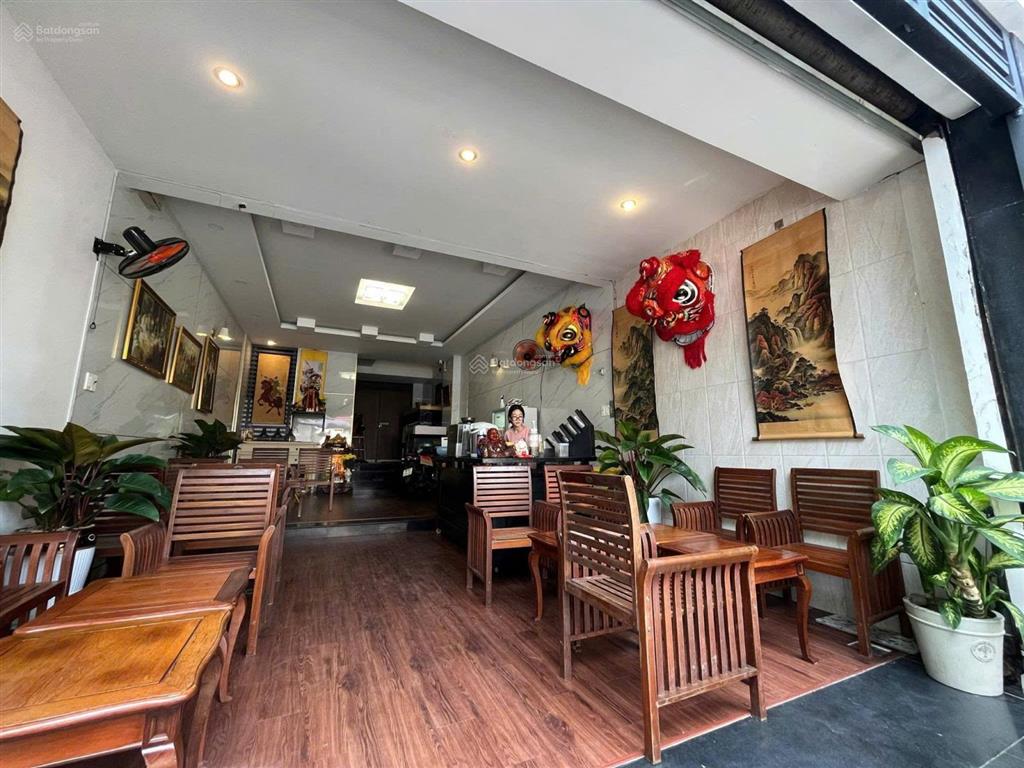 Giảm 1,4 tỷ biệt thự mặt tiền tên lửa đối diện aeon mall 100m 20,5 tỷ, tl