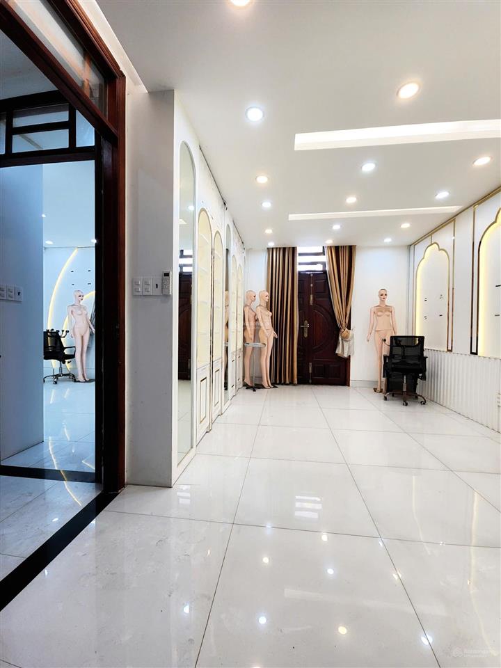Chủ gấp bán bình tân, 76m2 mtkd ngang khủng 8m, 5 tầng 1 trêt, 3 lầu, 1 sân thượng giá 5.95 tỷ