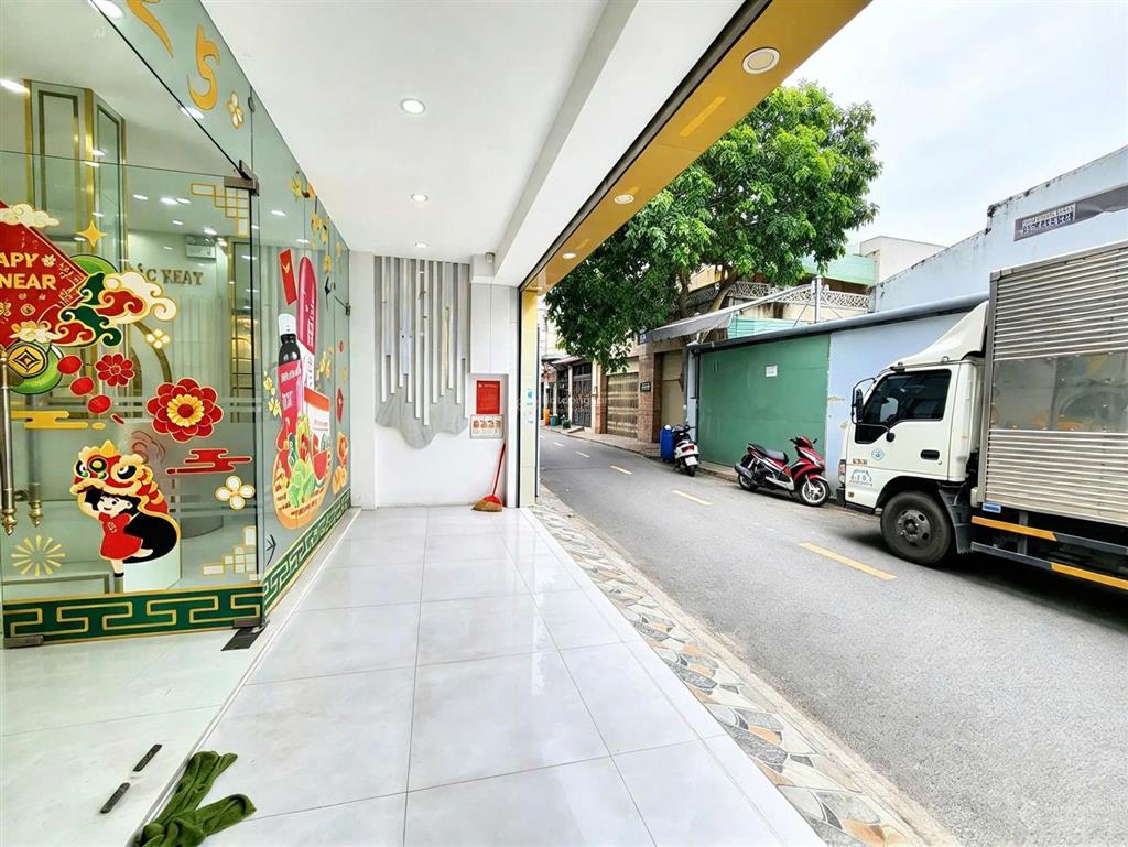 Chủ gấp bán bình tân, 76m2 mtkd ngang khủng 8m, 5 tầng 1 trêt, 3 lầu, 1 sân thượng giá 5.95 tỷ