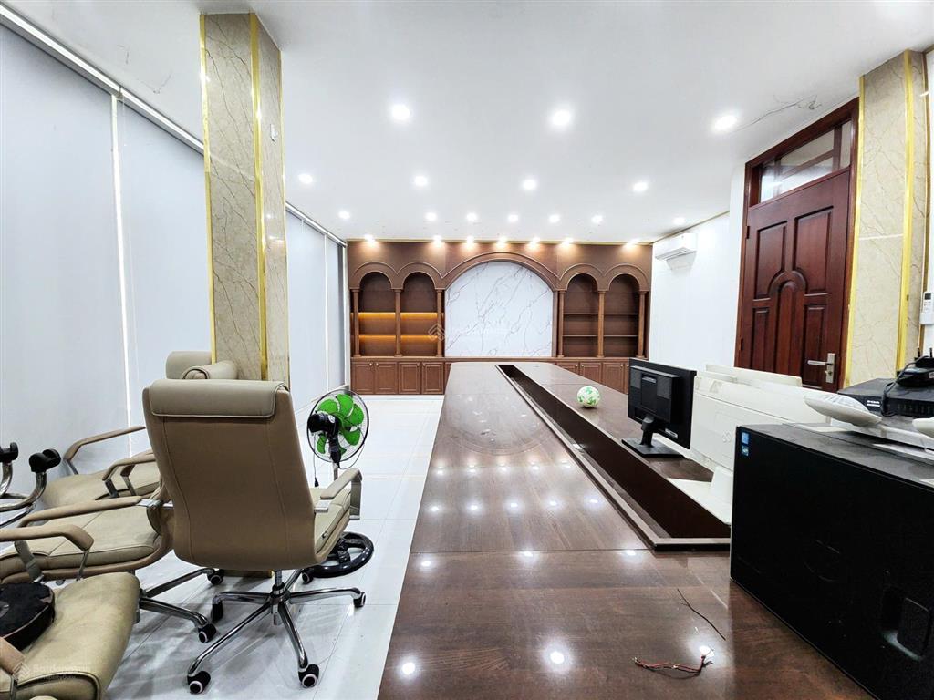 Chủ gấp bán bình tân, 76m2 mtkd ngang khủng 8m, 5 tầng 1 trêt, 3 lầu, 1 sân thượng giá 5.95 tỷ