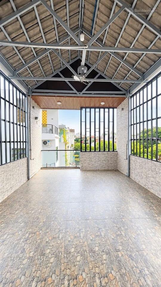 Vip tân phú nhà 3 tầng đúc btct, ô tô ngủ trong nhà, 64m, tặng full nội thất cao cấp, chỉ 7.5 tỷ!