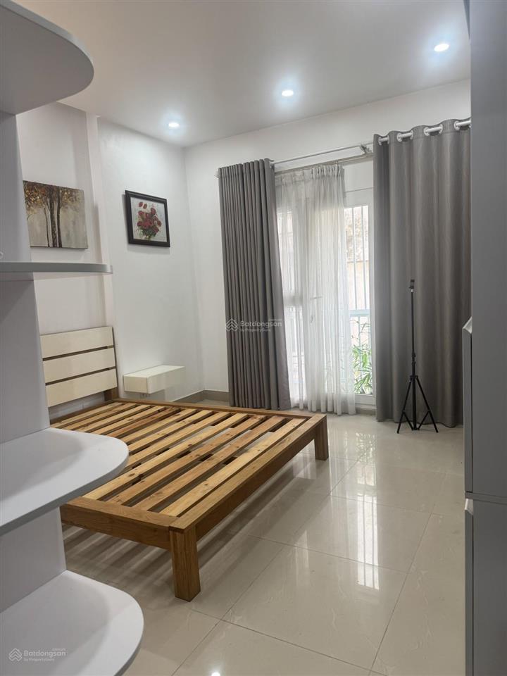 Chủ gấp bán giảm sốc còn 8,8 tỷ nhà 4 lầu hxh, cmt8quận 10 53 m2 nở hậu, vị trí đắc địa!