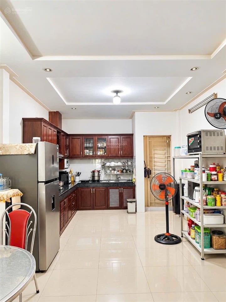 Hàng siêu hiếm  vừa lên sóng ngay chợ tân hương 7,99 tỷ  2 tầng, 3pn hxh 8m  ô tô ngủ nhà