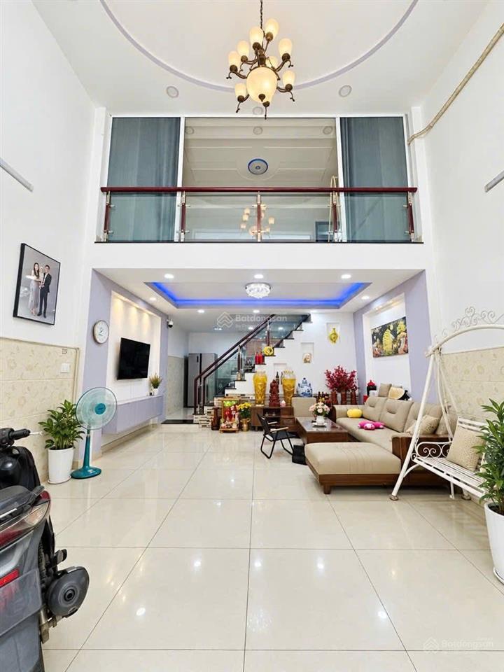 Tân phú nhà 69m ngang 5.5m hiếm hẻm ô tô tận cửa 3pn chỉ 5.5 tỷ!