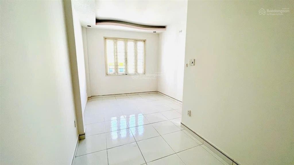 Lê trọng tấn, gần aeon tân phú  40m, 3pn, có pn trệt, sổ đủ, không quy hoạch!
