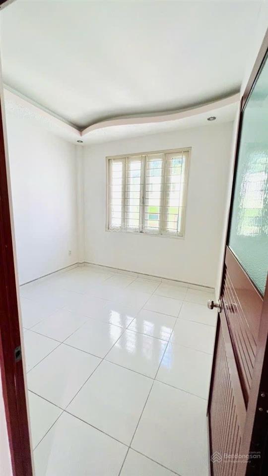 Lê trọng tấn, gần aeon tân phú  40m, 3pn, có pn trệt, sổ đủ, không quy hoạch!
