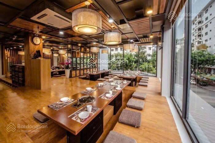 Cho thuê nhà mặt tiền 28a cao thắng ngang 8m, quận 3