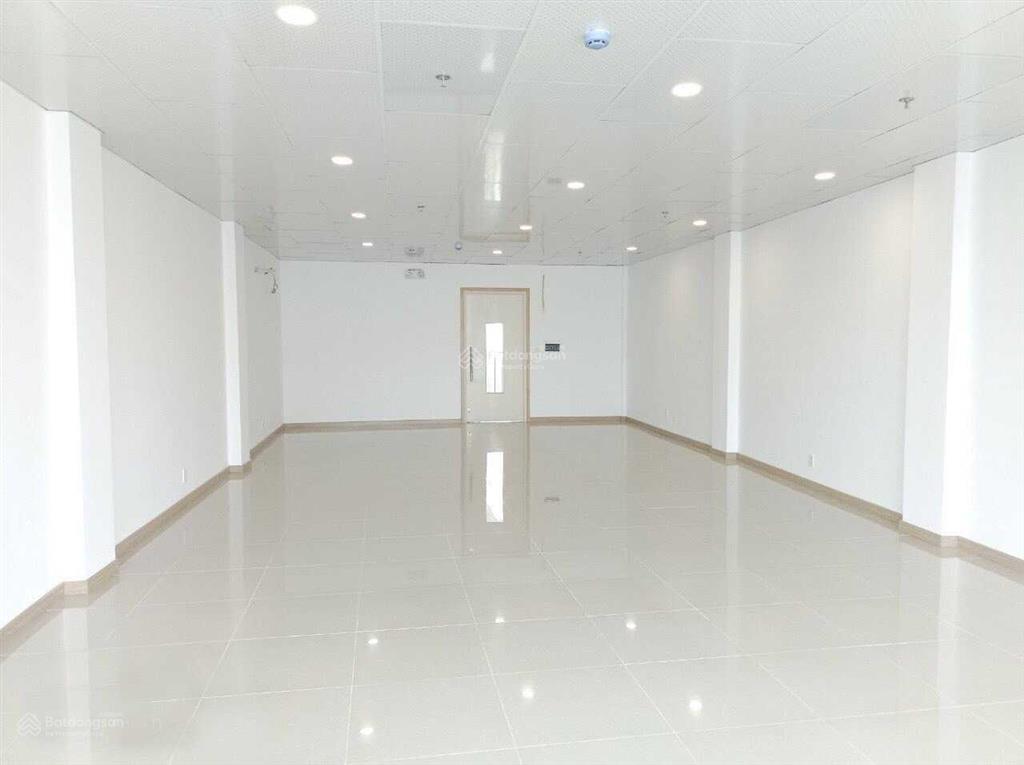 Cho thuê nhà trục đường chính 150a nguyễn thiện thuật, quận 3