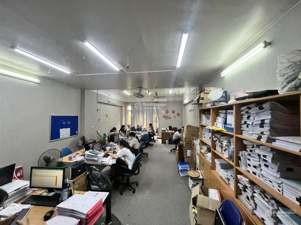 Cho thuê nhà phố 62 cao thắng q3 có thang máy 50 triệu