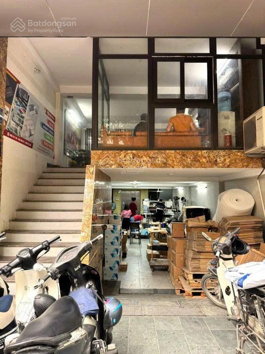 Cho thuê nhà phố 62 cao thắng q3 có thang máy 50 triệu