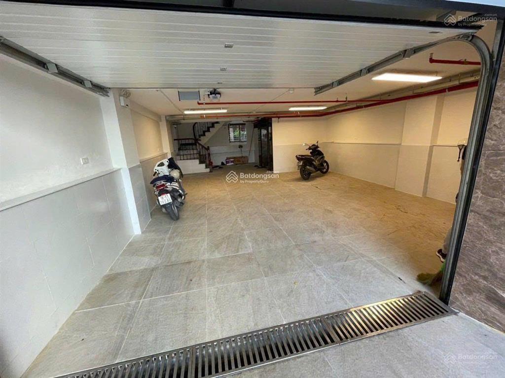 Biệt thự có sân vườn bao hiếm trung tâm quận 3 sát bên q1 giá chỉ 52 triệu