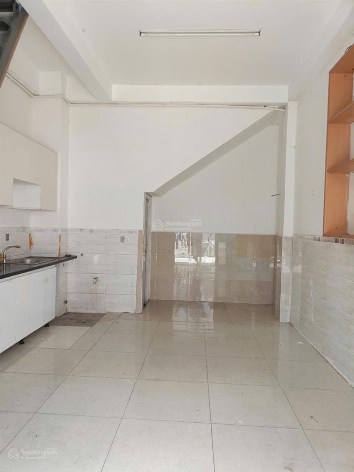 Chính chủ cho thuê căn c5, 1 trệt 1 lầu, 5 triệu/tháng