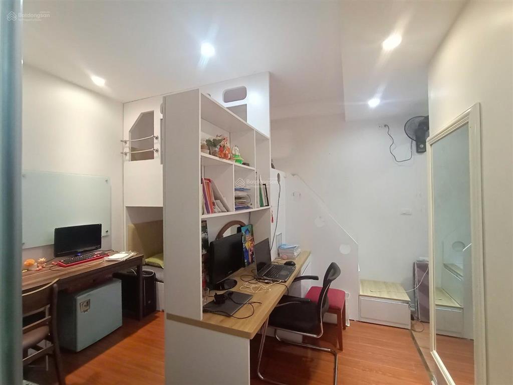 Chính chủ cho thuê căn hộ 60m2 tại chung cư flc star tower