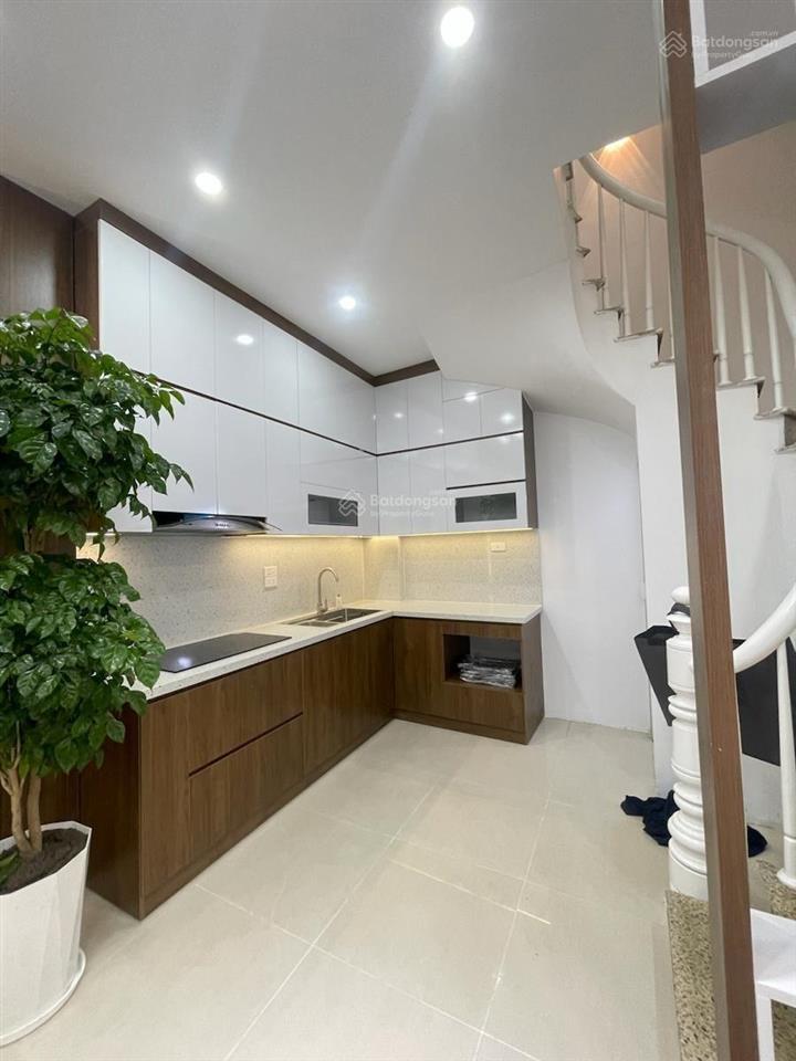 Chính chủ bán nhà trần đại nghĩa ngõ thông 30/34m nhà 5 tầng.fun nội thất.giá 9.05 tỷ.